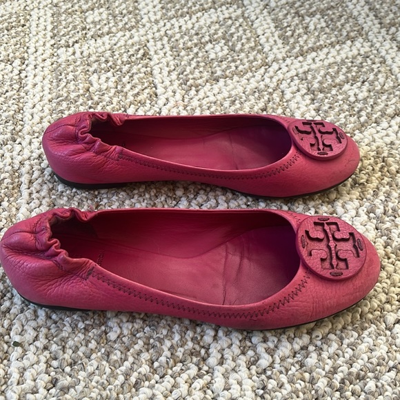 Authentic Tory Burch Reva Flats - Picture 4 of 9